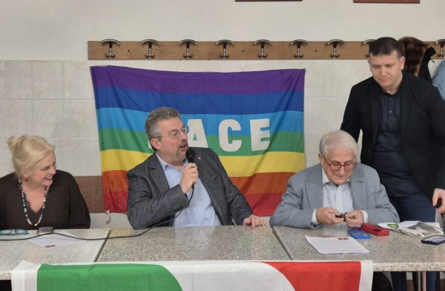 Dialogo sulla sinistra